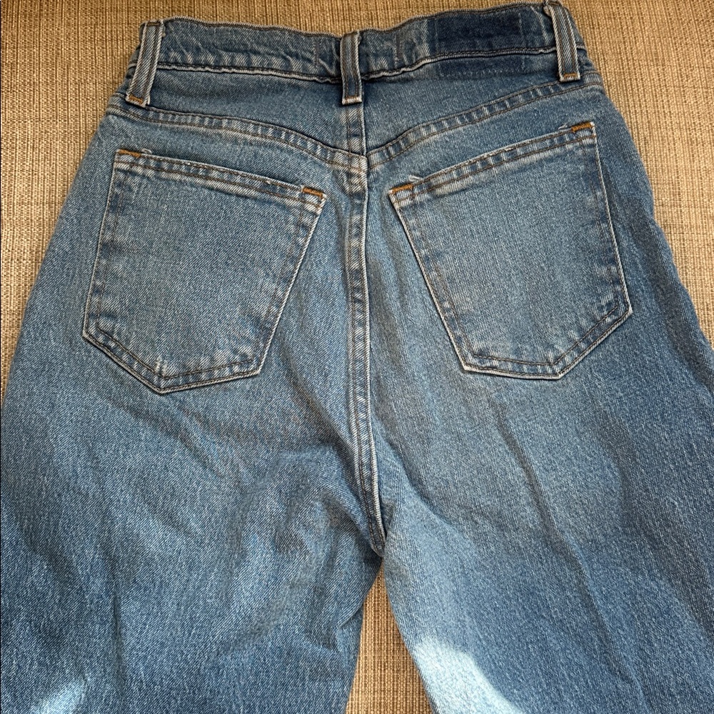 Abercrombie & Fitch The 90’s Straight Leg Jeans - Picture 4 of 5